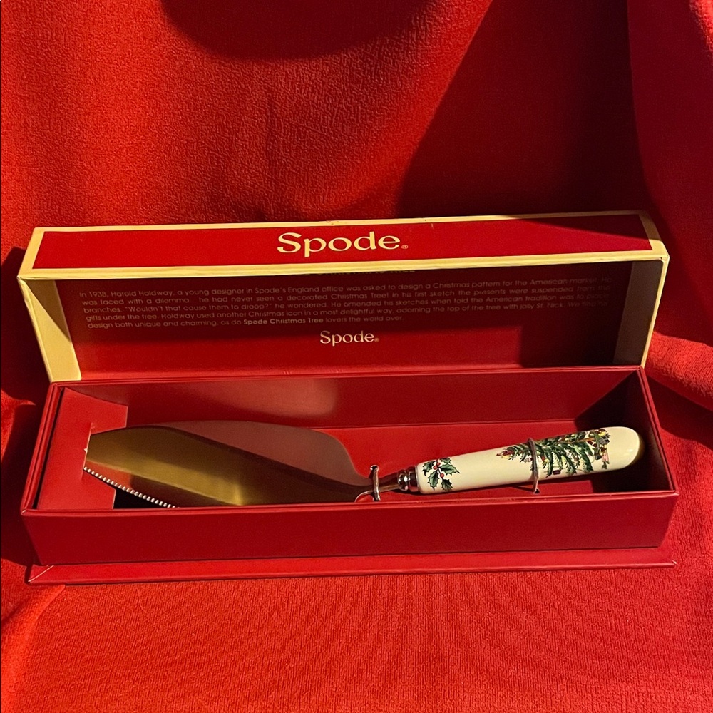 Lenox Spode Christmas Tree Cake Server
